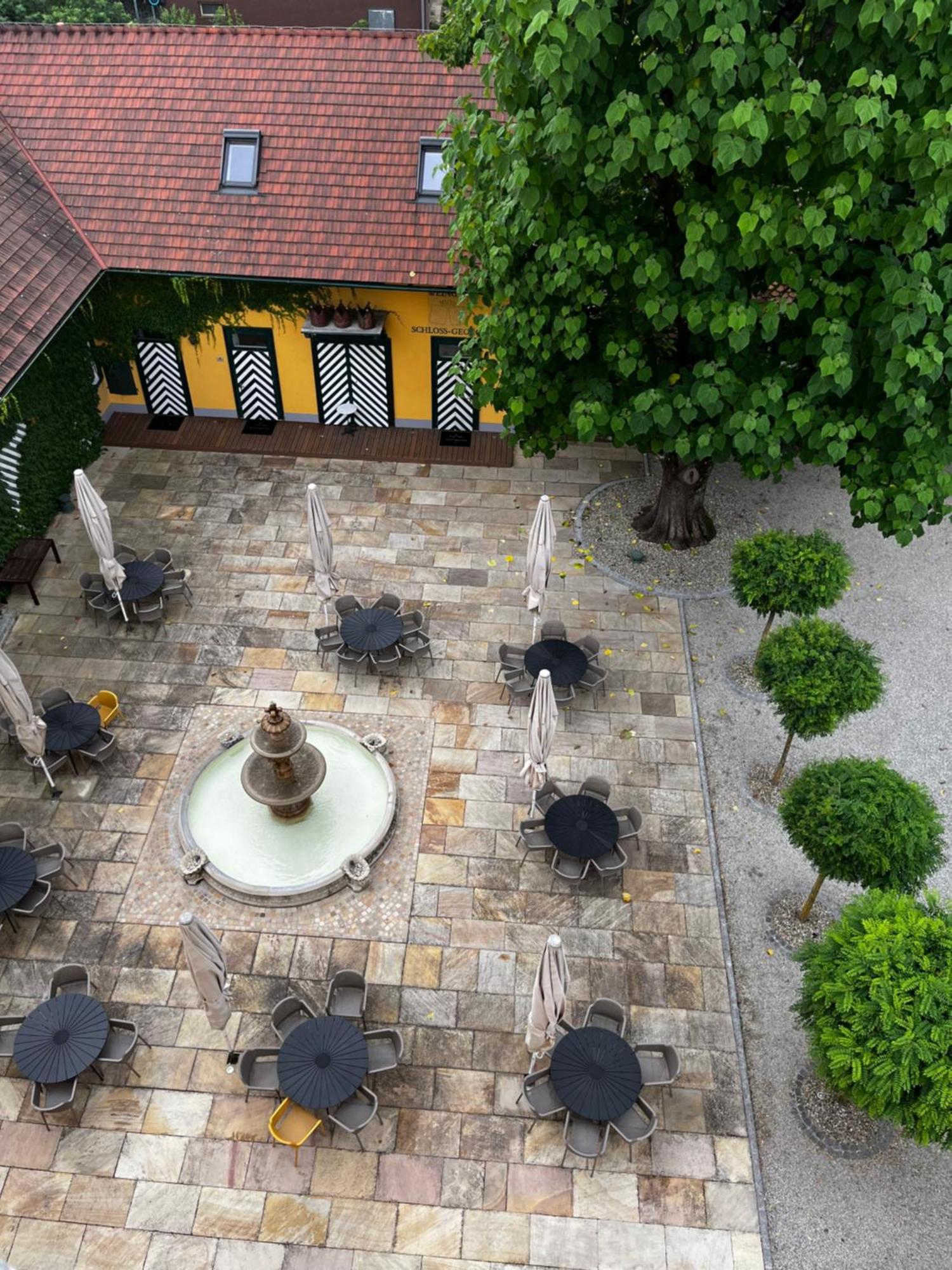 Georgi Schloss - Boutique Hotel Ehrenhausen Exterior photo